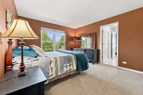 Bedroom - 3691 Grayhawk Dr, Algonquin, IL 60102 photo 6 of 9