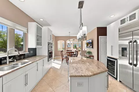 Kitchen - 3691 Grayhawk Dr, Algonquin, IL 60102 photo 4 of 6