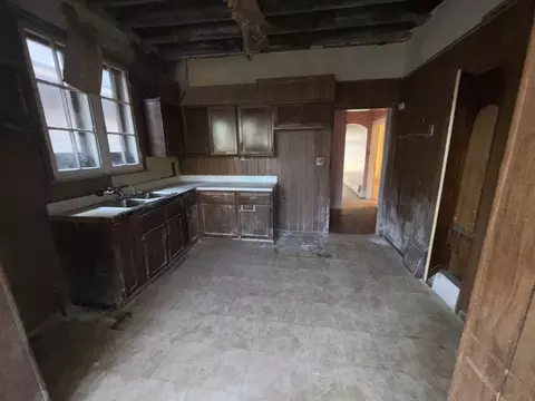 2412 E 74th St, Chicago, IL 60649 photo 6