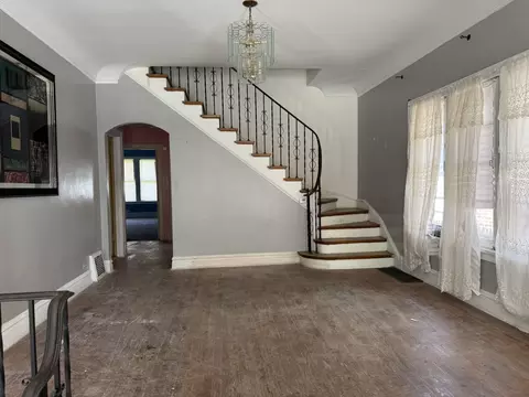 2412 E 74th St, Chicago, IL 60649 photo 5