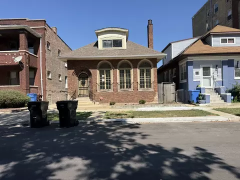 2412 E 74th St, Chicago, IL 60649