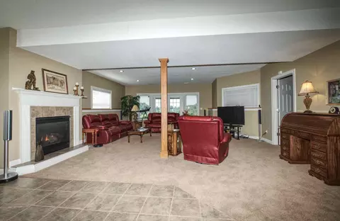 Living - 12890 Grandview Dr, Morrison, IL 61270 photo 2 of 3