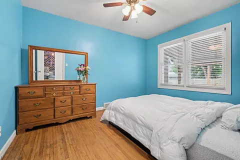 Bedroom - 1115 Hovey Ave, Normal, IL 61761 photo 2 of 3