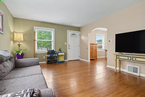 Living - 1115 Hovey Ave, Normal, IL 61761 photo 3 of 3