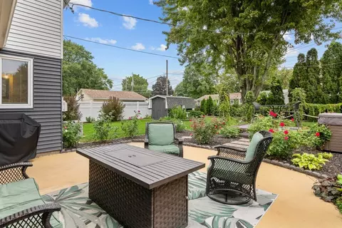 Exterior - 3610 37th St, Moline, IL 61265 photo 7 of 13