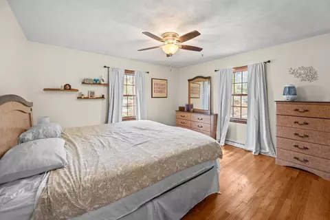 Bedroom - 3610 37th St, Moline, IL 61265 photo 6 of 8