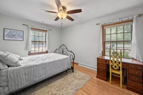 Bedroom - 3610 37th St, Moline, IL 61265 photo 3 of 8