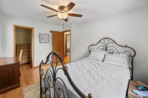 Bedroom - 3610 37th St, Moline, IL 61265 photo 5 of 8