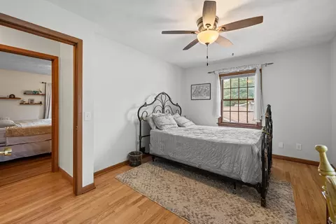 Bedroom - 3610 37th St, Moline, IL 61265 photo 4 of 8