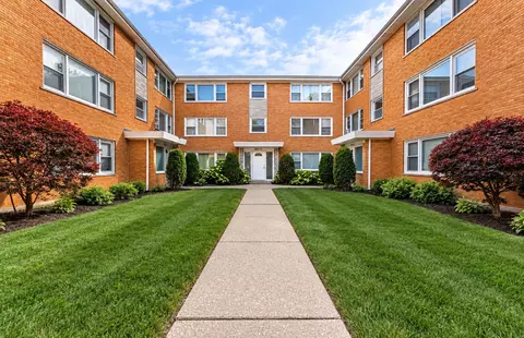 6935 W 64th Pl #2A, Chicago, IL 60638