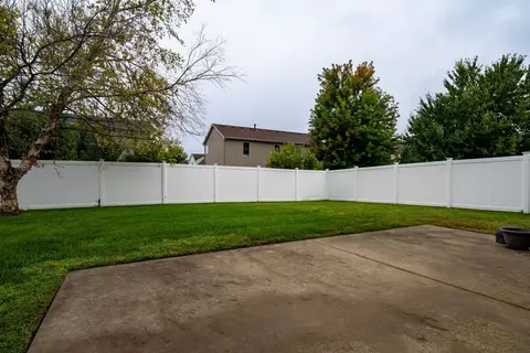 Exterior - 2961 Three Eagles St, Normal, IL 61761 photo 7 of 9