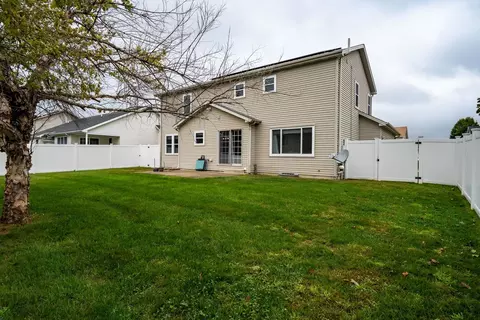 Exterior - 2961 Three Eagles St, Normal, IL 61761 photo 5 of 9