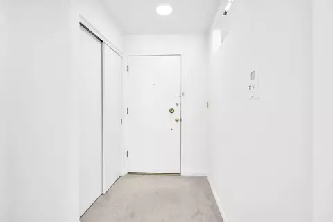 Entry Way - 5501 Carriageway Dr #313A, Rolling Meadows, IL 60008 photo 2 of 2