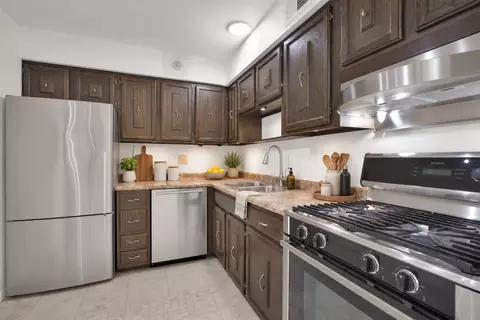 Kitchen - 5501 Carriageway Dr #313A, Rolling Meadows, IL 60008 photo 1 of 5