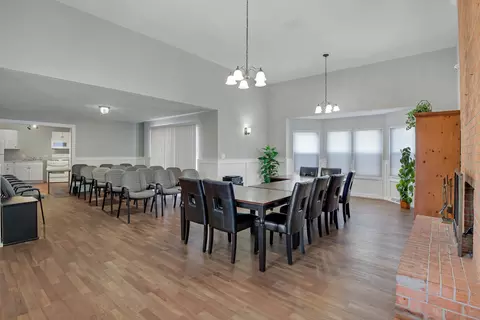 Dining - 5501 Carriageway Dr #313A, Rolling Meadows, IL 60008 photo 2 of 3