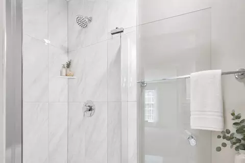 Bath - 5501 Carriageway Dr #313A, Rolling Meadows, IL 60008 photo 3 of 6