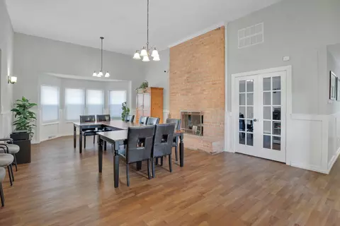 Dining - 5501 Carriageway Dr #313A, Rolling Meadows, IL 60008 photo 3 of 3