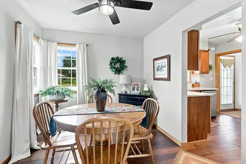 Dining - 2602 43rd St, Moline, IL 61265 photo 1 of 2