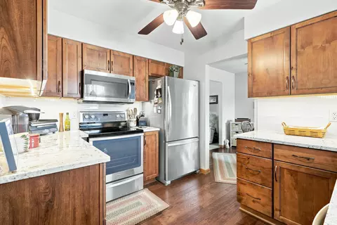 Kitchen - 2602 43rd St, Moline, IL 61265 photo 4 of 4