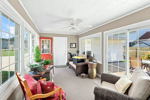 Exterior - 2602 43rd St, Moline, IL 61265 photo 2 of 19