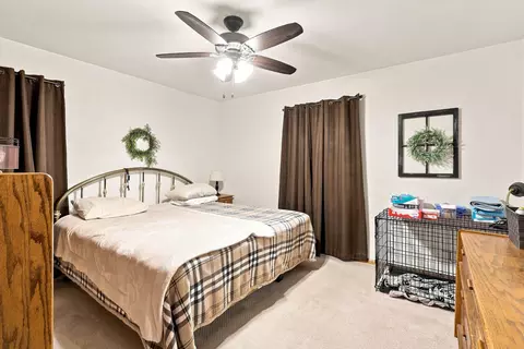 Bedroom - 2602 43rd St, Moline, IL 61265 photo 1 of 4