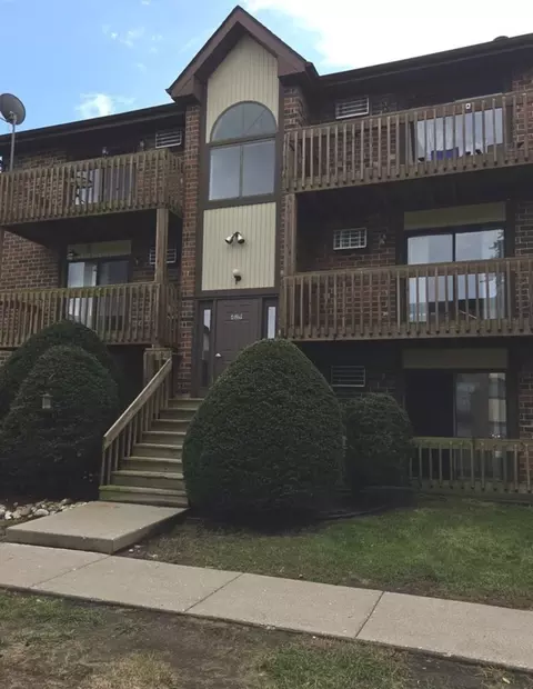 429 Berkshire Dr #21, Crystal Lake, IL 60014