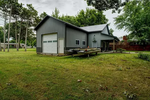Exterior - 3272 Tammy Ln, Thomson, IL 61285 photo 9 of 10