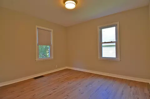 Bedroom - 2113 Fields Pl, Ottawa, IL 61350 photo 2 of 4