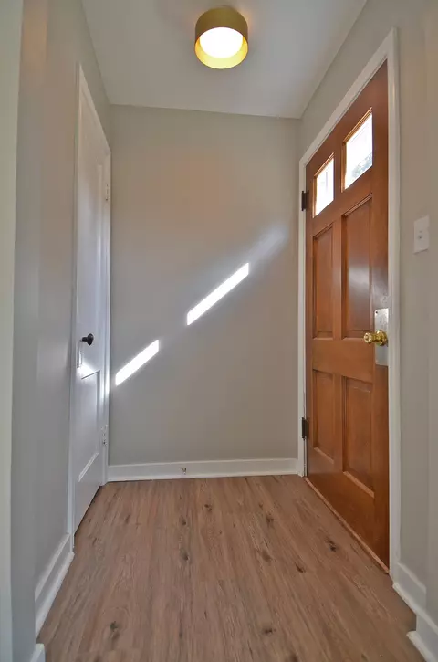 Entry Way - 2113 Fields Pl, Ottawa, IL 61350 photo 1 of 1