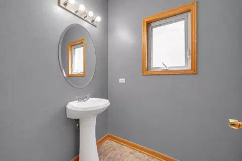Bath - Undisclosed, Chicago, IL 60620 photo 1 of 6