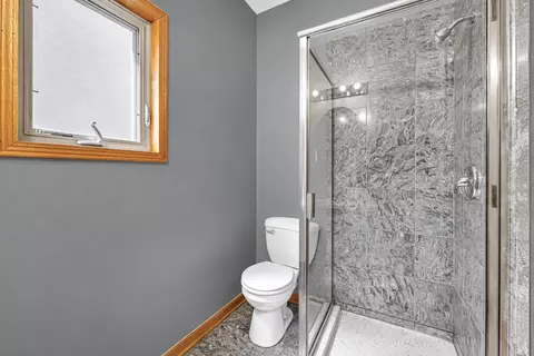 Bath - Undisclosed, Chicago, IL 60620 photo 2 of 6