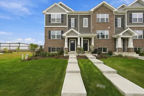 6329 Ulster Dr, Tinley Park, IL 60477
