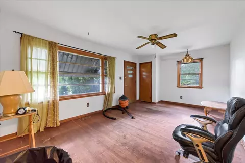 Living - 5715 Fox Lake Rd, Mchenry, IL 60051 photo 1 of 1