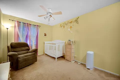 Bedroom - 951 Surf Ct, Bartlett, IL 60103 photo 2 of 3