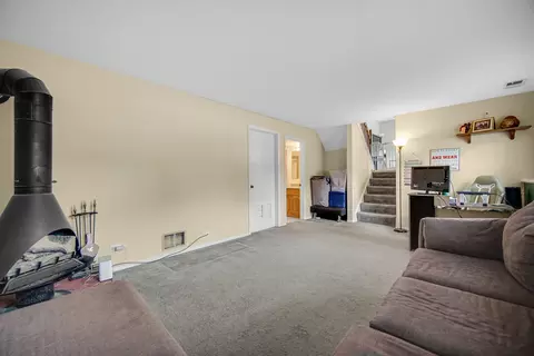 Living - 951 Surf Ct, Bartlett, IL 60103 photo 4 of 4