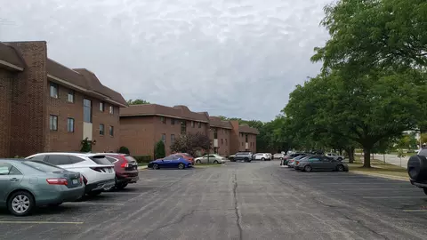 Exterior - 211 E Janata Ave #3B, Lombard, IL 60148 photo 5 of 11
