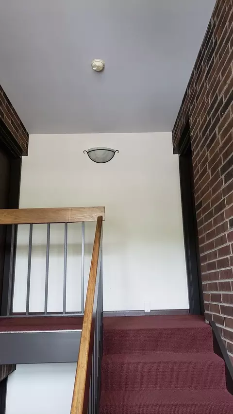 Entry Way - 211 E Janata Ave #3B, Lombard, IL 60148 photo 2 of 2
