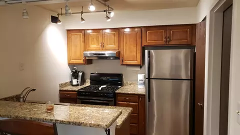 Kitchen - 211 E Janata Ave #3B, Lombard, IL 60148 photo 1 of 1