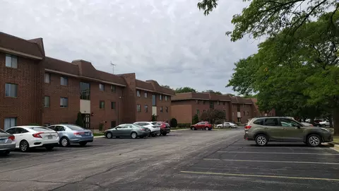Exterior - 211 E Janata Ave #3B, Lombard, IL 60148 photo 11 of 11