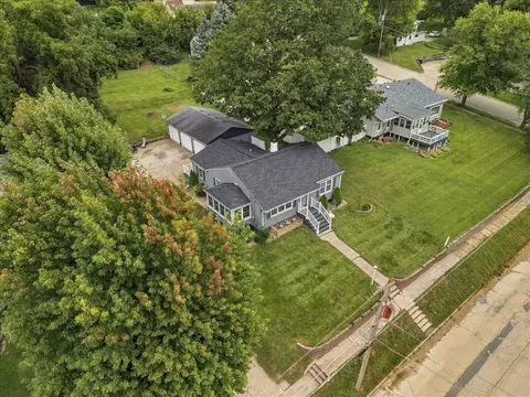 View/Area - 302 Towne St, Morrison, IL 61270 photo 3 of 3