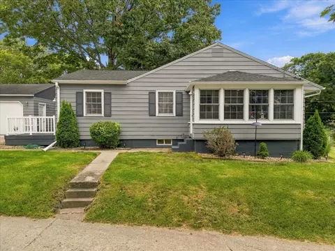 Other - 302 Towne St, Morrison, IL 61270 photo 2 of 9