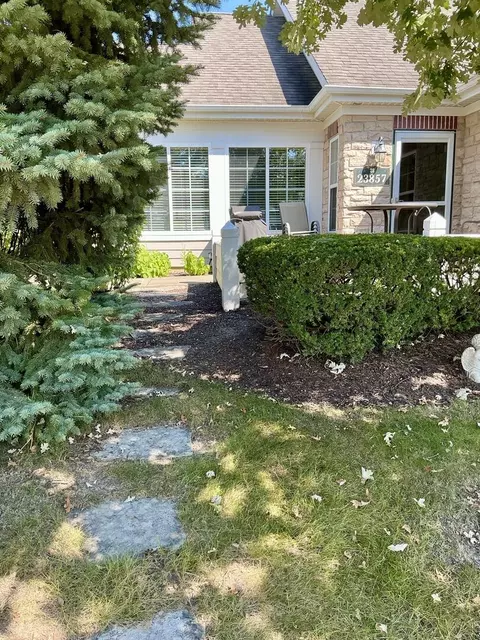 Exterior - 23857 N Dayfield Dr, Plainfield, IL 60586 photo 7 of 10