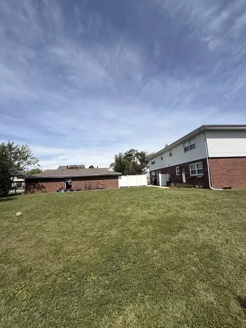201 S Towanda Ave, Normal, IL 61761 photo 3