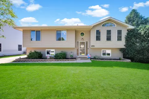Exterior - 7016 Lewis Clark Dr, Plainfield, IL 60586 photo 3 of 15