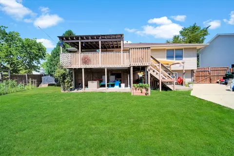 Exterior - 7016 Lewis Clark Dr, Plainfield, IL 60586 photo 12 of 15