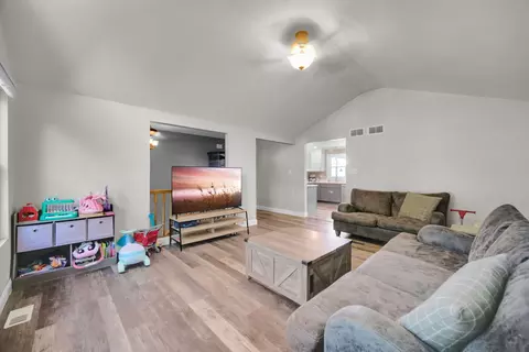Entry Way - 7016 Lewis Clark Dr, Plainfield, IL 60586 photo 3 of 6