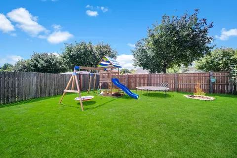 Exterior - 7016 Lewis Clark Dr, Plainfield, IL 60586 photo 13 of 15