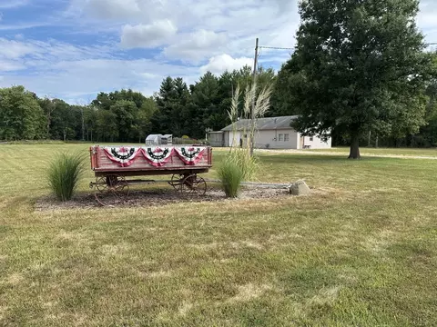 348 State Rte 37 Rte, Kell, IL 62853