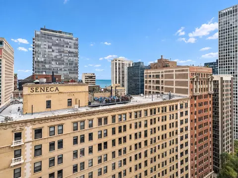 View/Area - 201 E Chestnut St #23A, Chicago, IL 60611 photo 2 of 2