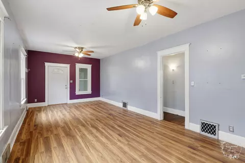 Living - 430 S Myrtle Ave, Kankakee, IL 60901 photo 4 of 4